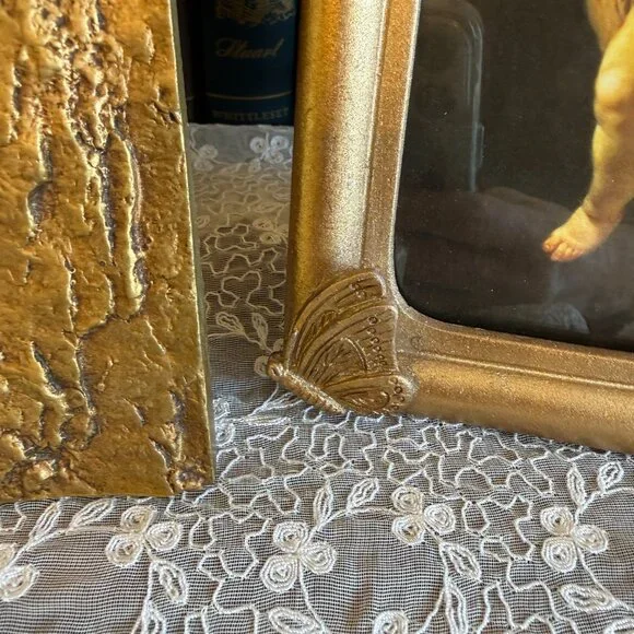 ❤️SOLD❤️3 Vintage Gold Frames with Angel Pictures - Picture 12 of 17